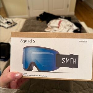 NWT Smith Squad S VR Goggles with ChromaPop Everyday Blue Mirror / Yellow